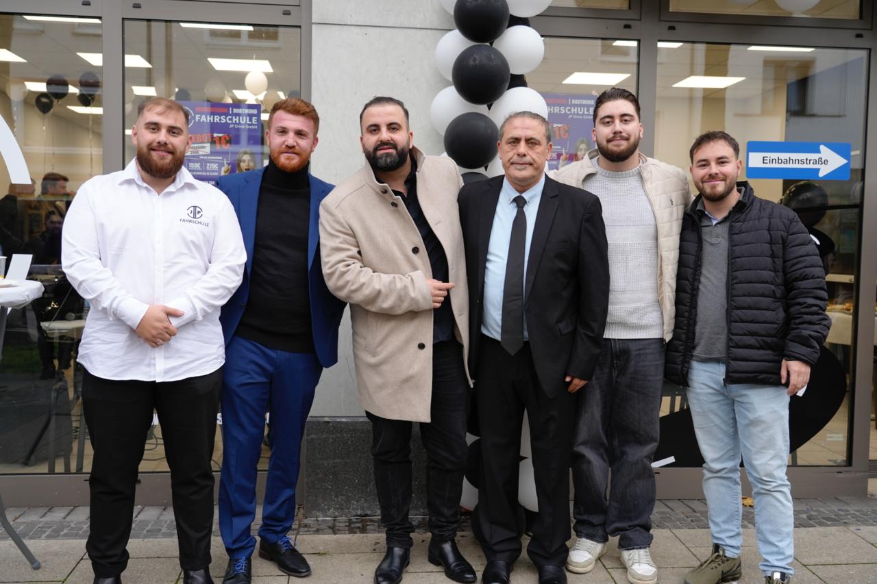 JP Fahrschule 15. şubesini Dortmund’da dualarla açtı