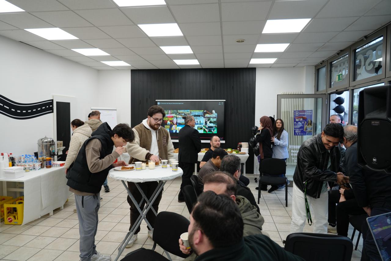 JP Fahrschule 15. şubesini Dortmund’da dualarla açtı