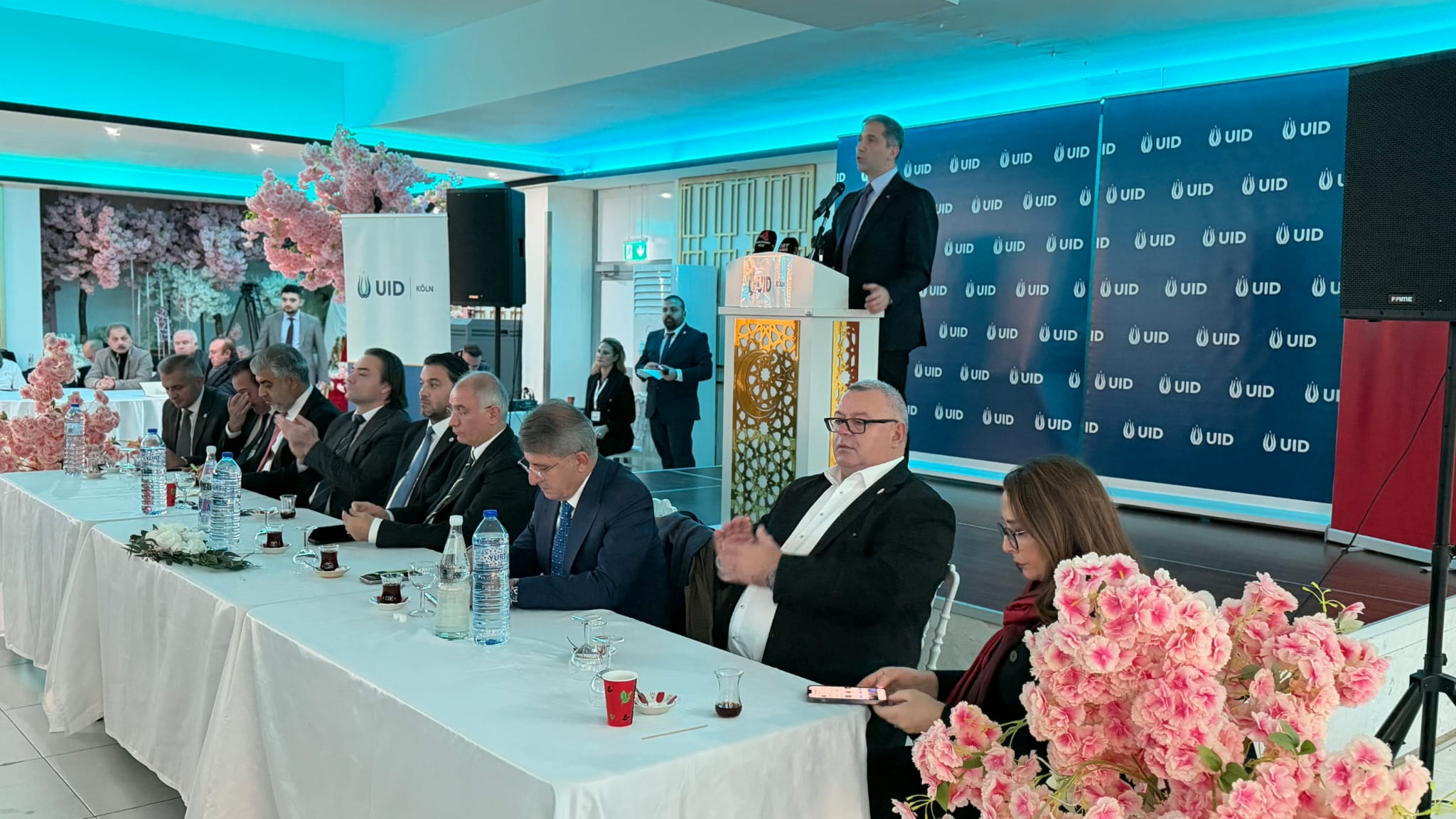 AK Parti Genel Başkanvekili Ala ve Genel Başkan Yardımcısı Sırakaya UID Halk Buluşması’nda Avrupa Türklerine seslendi