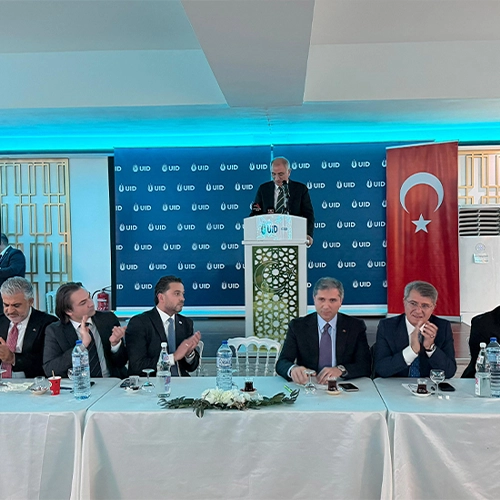 AK Parti Genel Başkanvekili Ala ve Genel Başkan Yardımcısı Sırakaya UID Halk Buluşması’nda Avrupa Türklerine seslendi