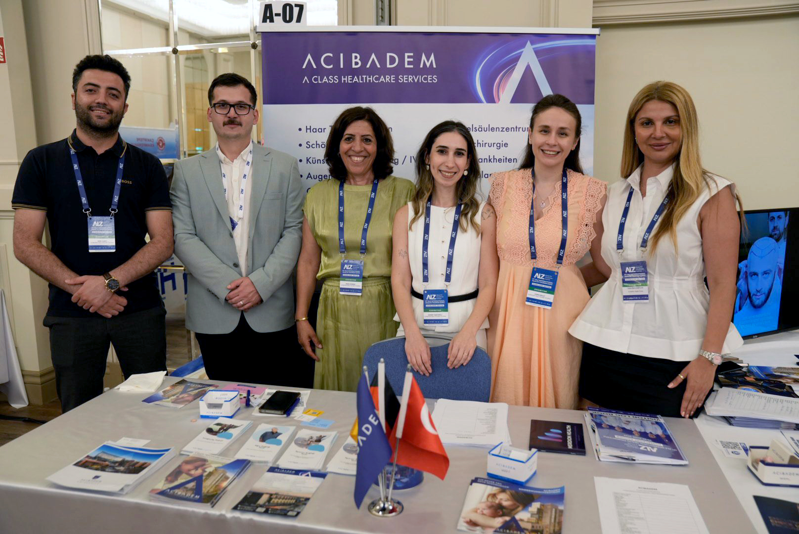 Acıbadem Sağlık Grubu uzman kadrosuyla Düsseldorf’ta fark oluşturdu