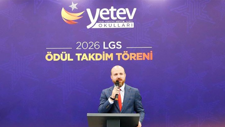 YETEV okullarının başarılı öğrencilerine ödül töreni