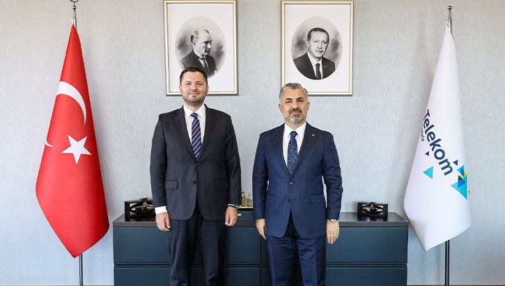 AK Parti'den Türk Telekom'a ziyaret: Küresel vizyon görüşmeleri