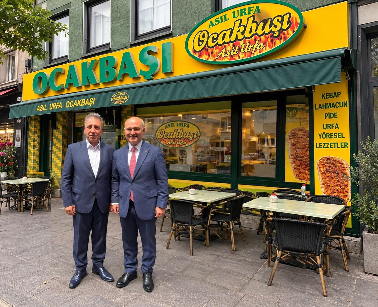 Essen Başkonsolosu Aydın, görev sonu veda ziyaretinde Aziz Usta'yı ziyaret etti