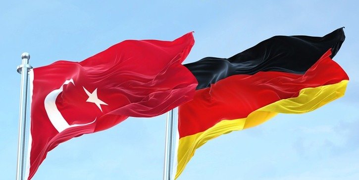 Almanya, Türk iş insanları için hızlandırılmış vize prosedürünü genişletiyor